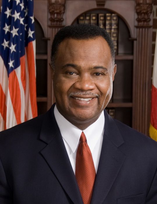 CSUDH alumnus and State Board of Equalization Chairman Jerome Horton