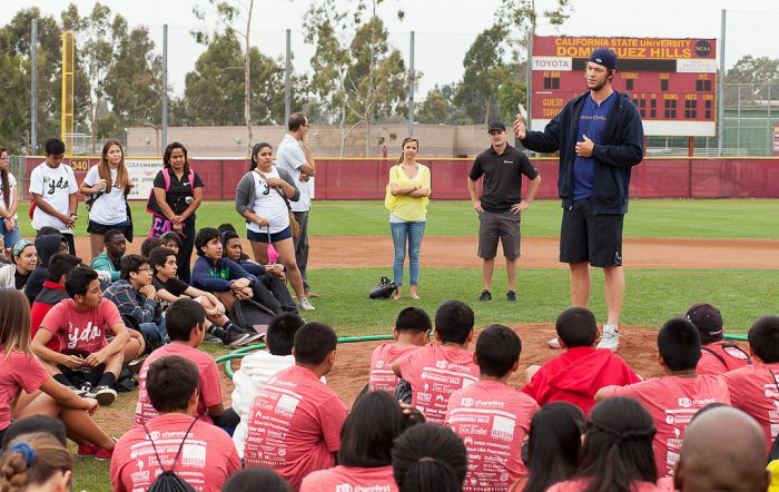 Los Angeles Dodgers pitcher Clayton Kershaw inspires YDA participants.