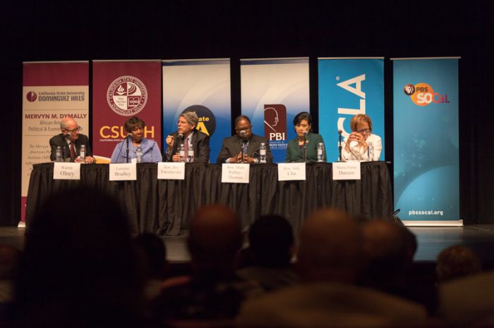 Panelists give insight into Bradley's life.