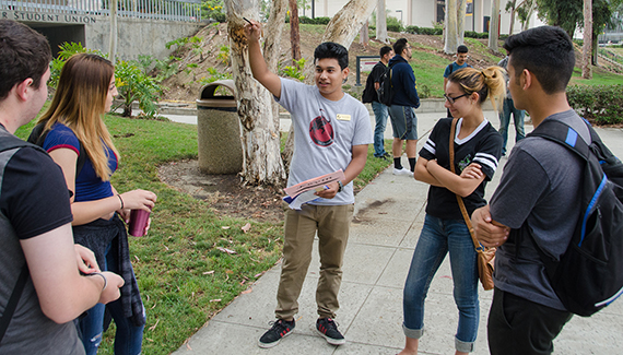 Kevin Enriquez, CSUDH student and peer mentor, shares tips on navigating the campus for his cohort of Summer Bridge students. 