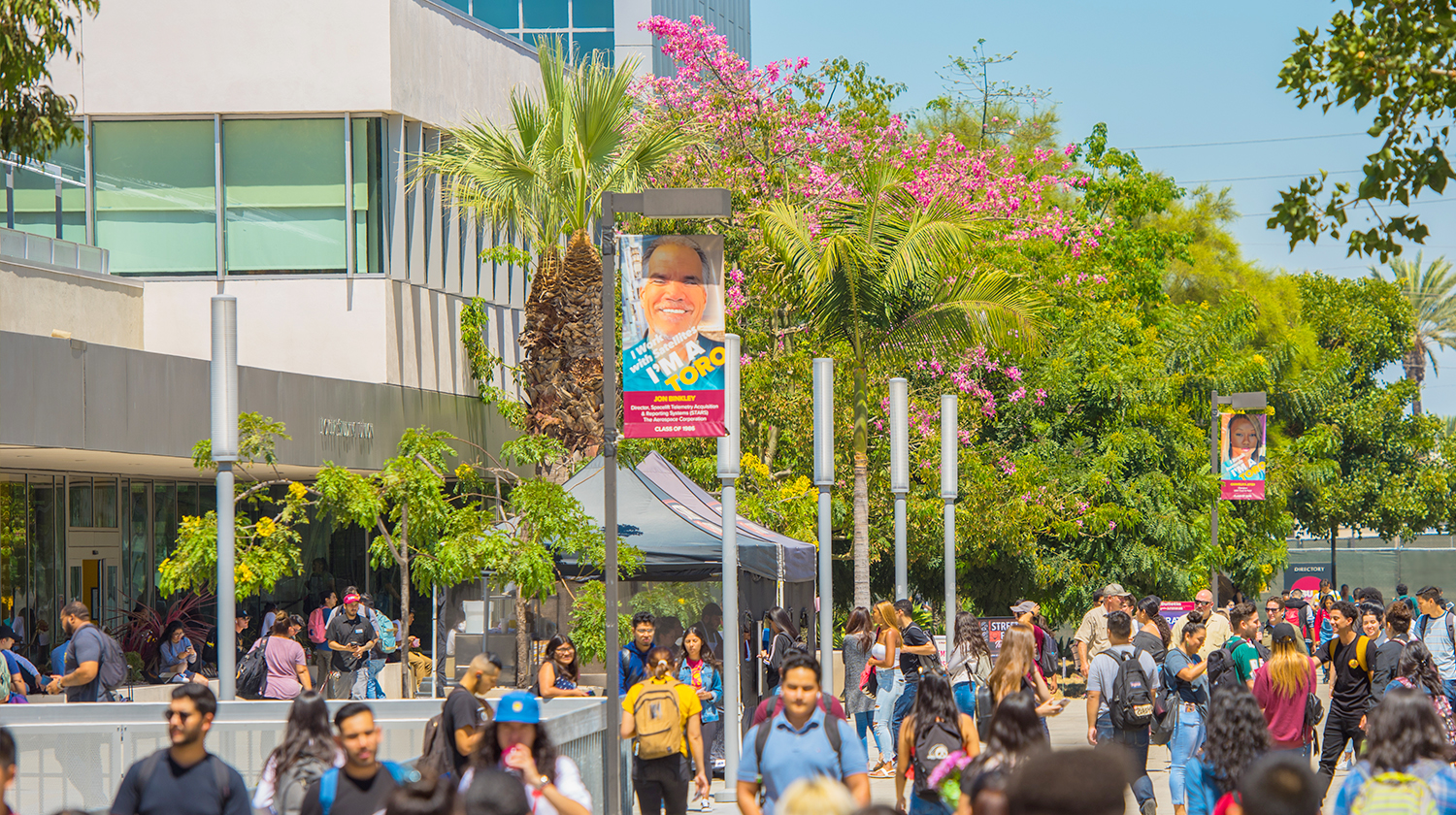 CSUDH campus, Fall 2019 first week, Student Life, College Student