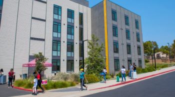 Move-In Day Gives Toro Students First Look at CSUDH’s New Housing
