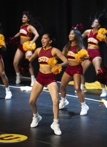 CSUDH dance team performing